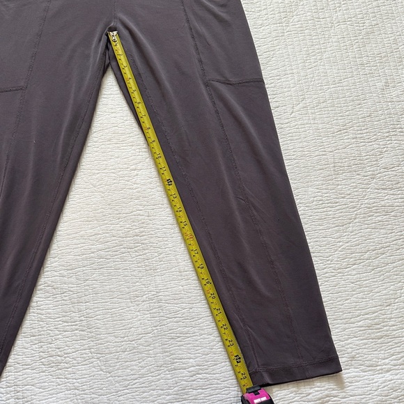 Fabletics Gray Track Pants - Picture 5 of 6